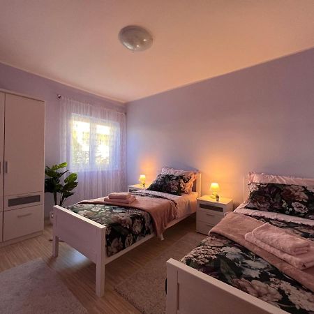 Apartman Breza 시베니크 외부 사진