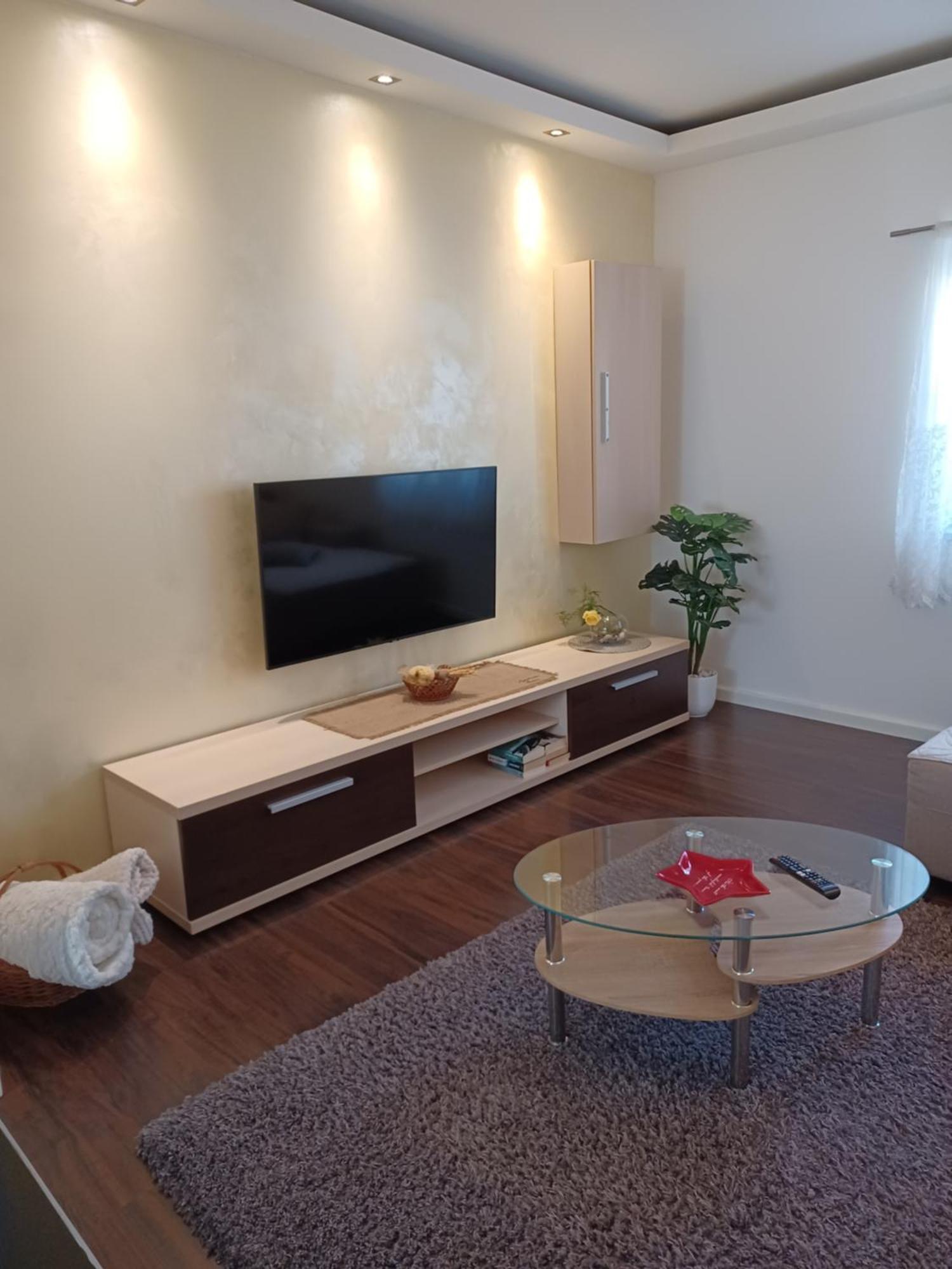 Apartman Breza 시베니크 외부 사진