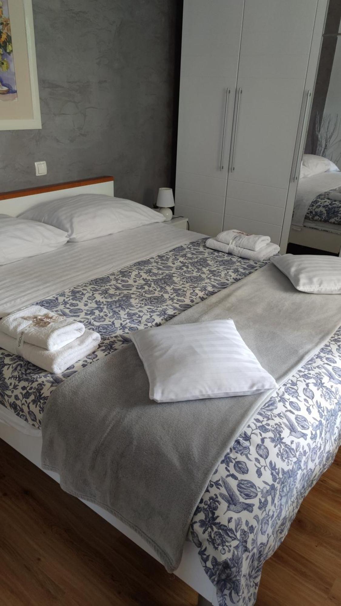 Apartman Breza 시베니크 외부 사진